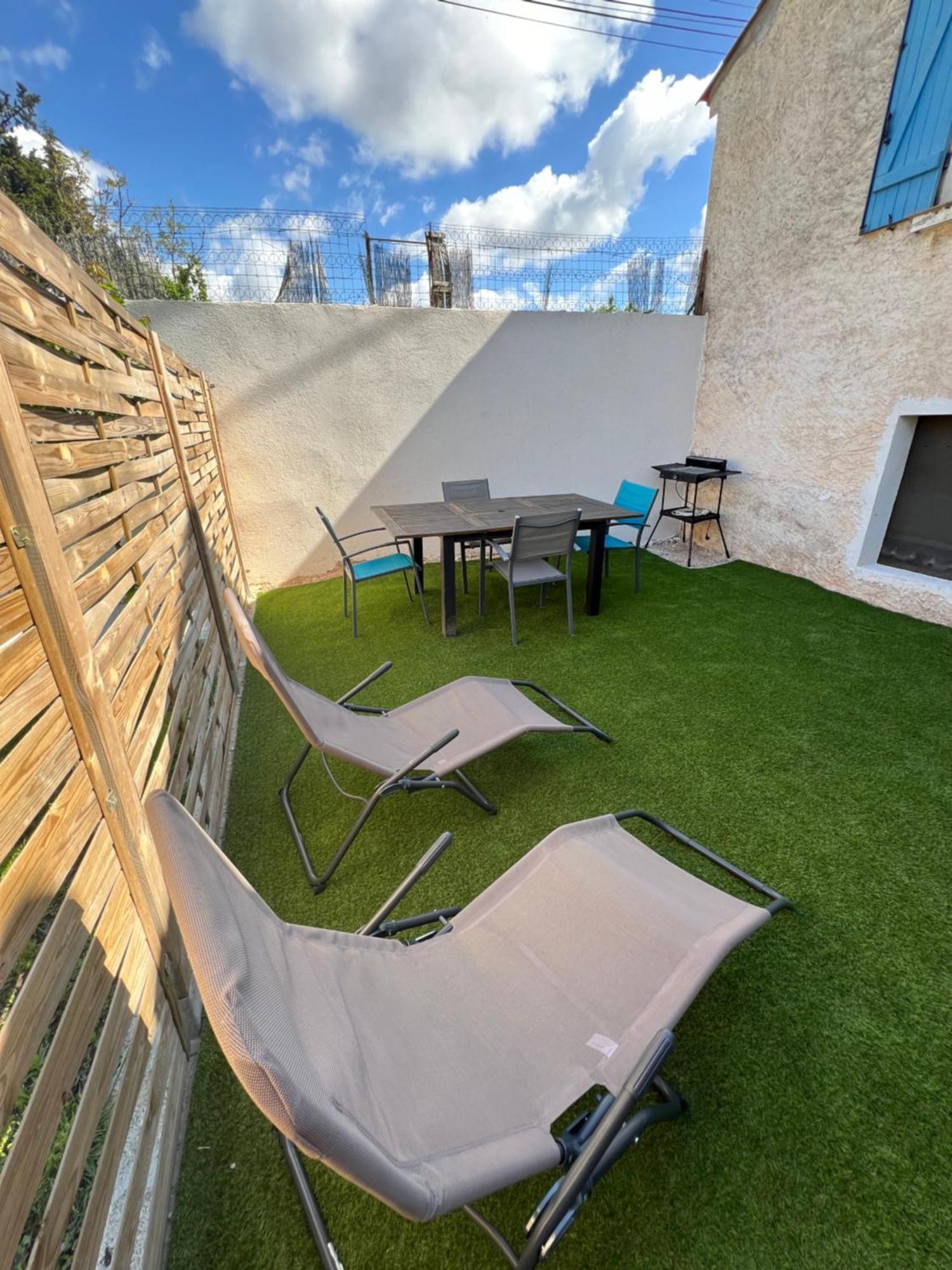 Appartement T2 Avec Jardin Puget-sur-Argens Exterior photo