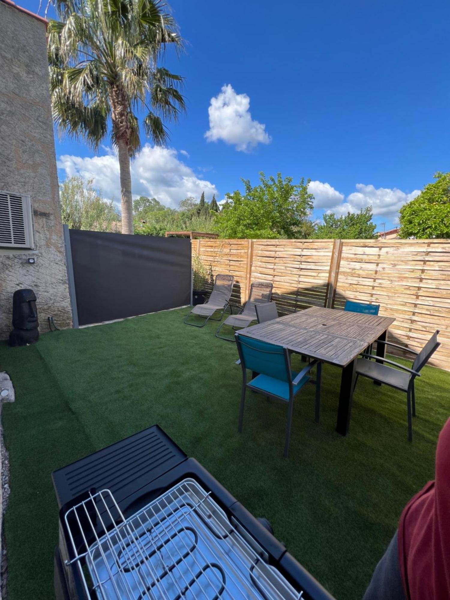 Appartement T2 Avec Jardin Puget-sur-Argens Exterior photo